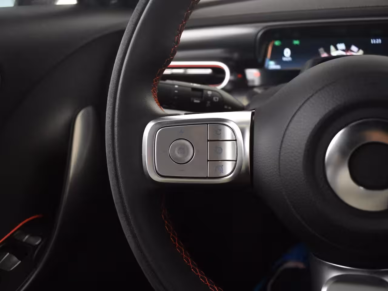 Smart #1 1 BRABUS 66 kWh l 428pk l 360gr Camera l Side Assist l Stoel en stuurverwarming l BEATS Au