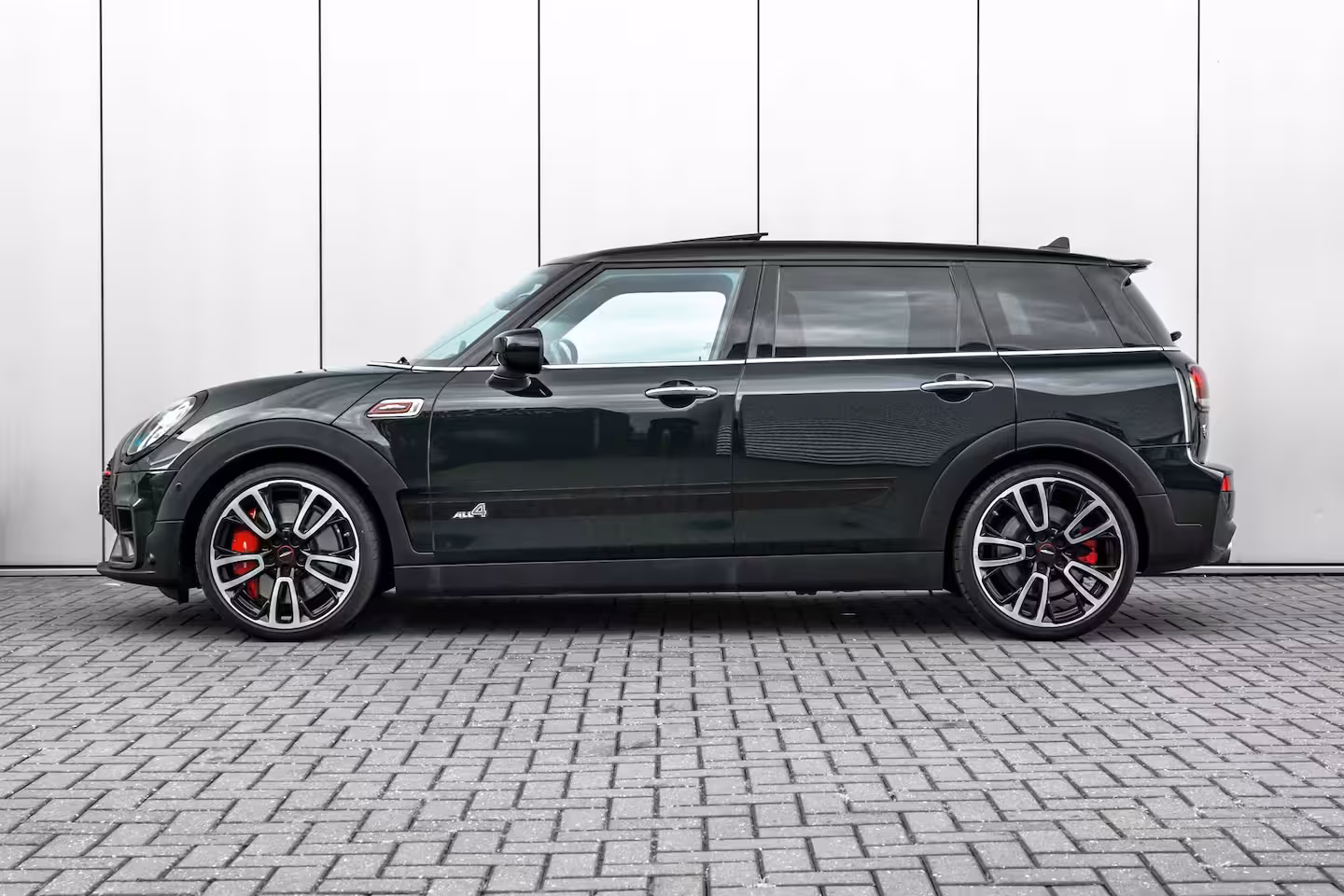Mini Clubman 2.0 JCW ALL4 l Harman/Kardon Sound l Leder/Alcantara l Head up Display l Panoramadak l Cam