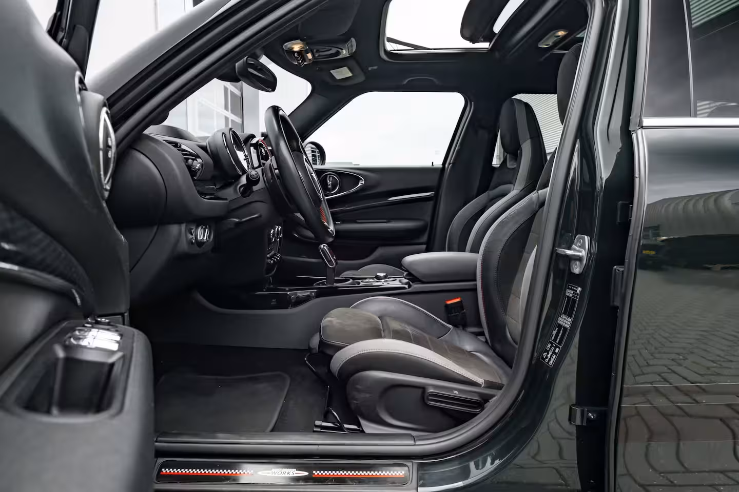 Mini Clubman 2.0 JCW ALL4 l Harman/Kardon Sound l Leder/Alcantara l Head up Display l Panoramadak l Cam