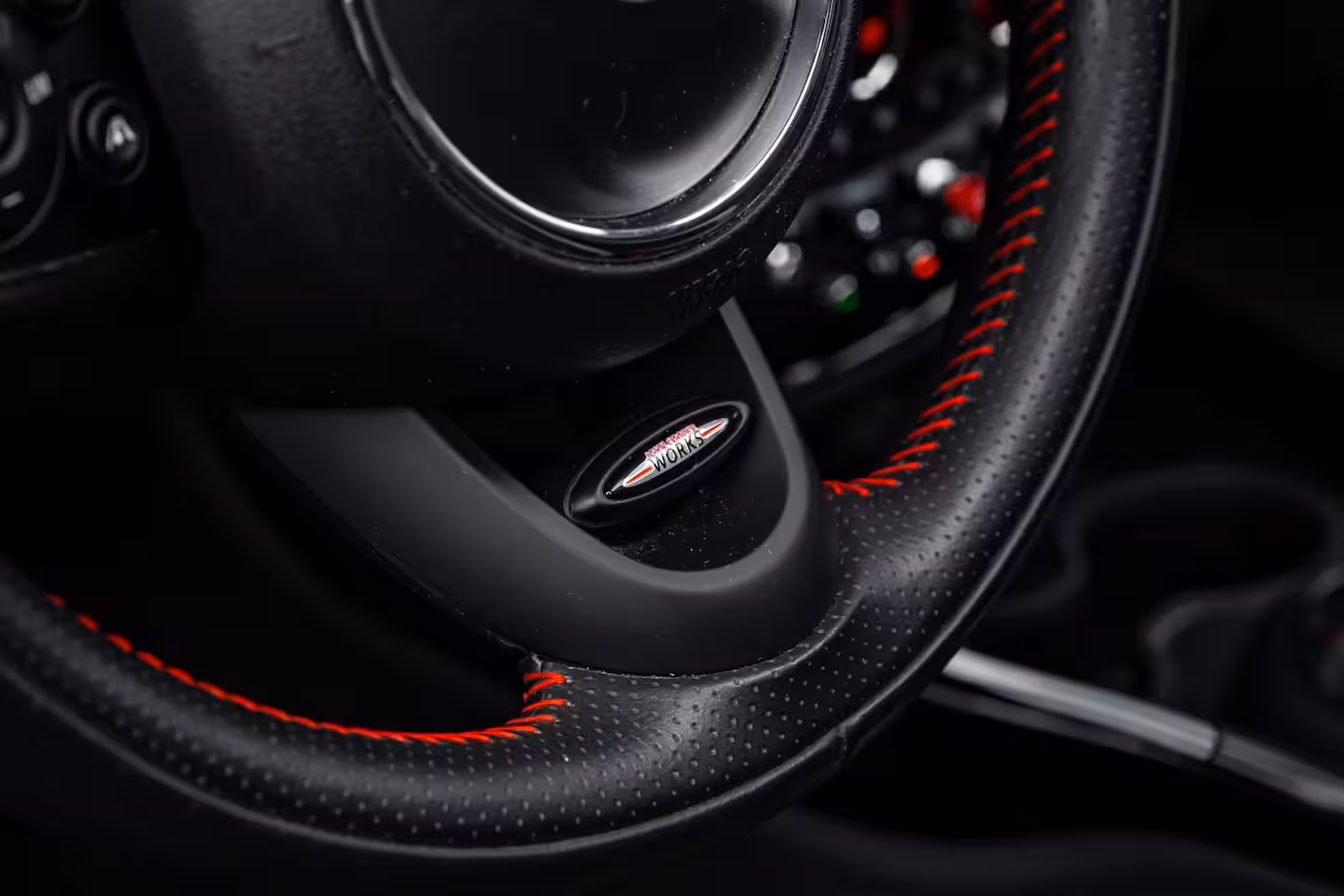 Mini Clubman 2.0 JCW ALL4 l Harman/Kardon Sound l Leder/Alcantara l Head up Display l Panoramadak l Cam