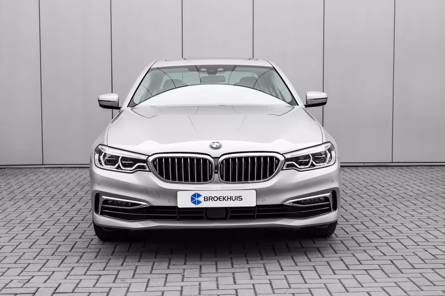 BMW 5-serie 530e iPerformance High Executive 252Pk | Rondomzichtcamera | Head-up Display | Glazen schu