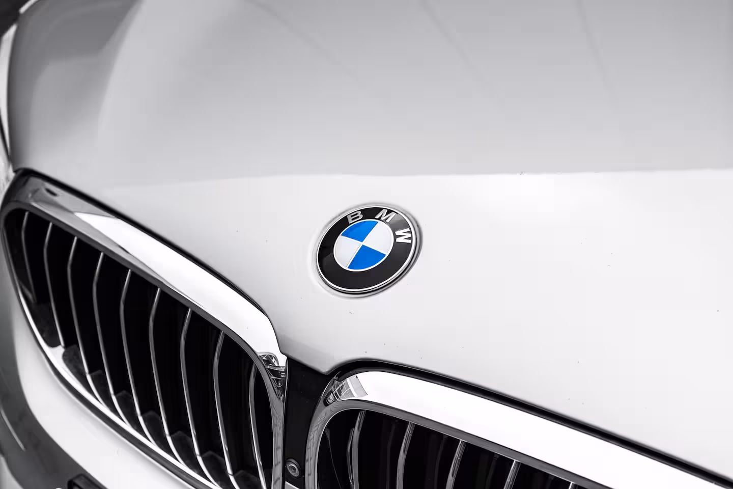 BMW 5-serie 530e iPerformance High Executive 252Pk | Rondomzichtcamera | Head-up Display | Glazen schu