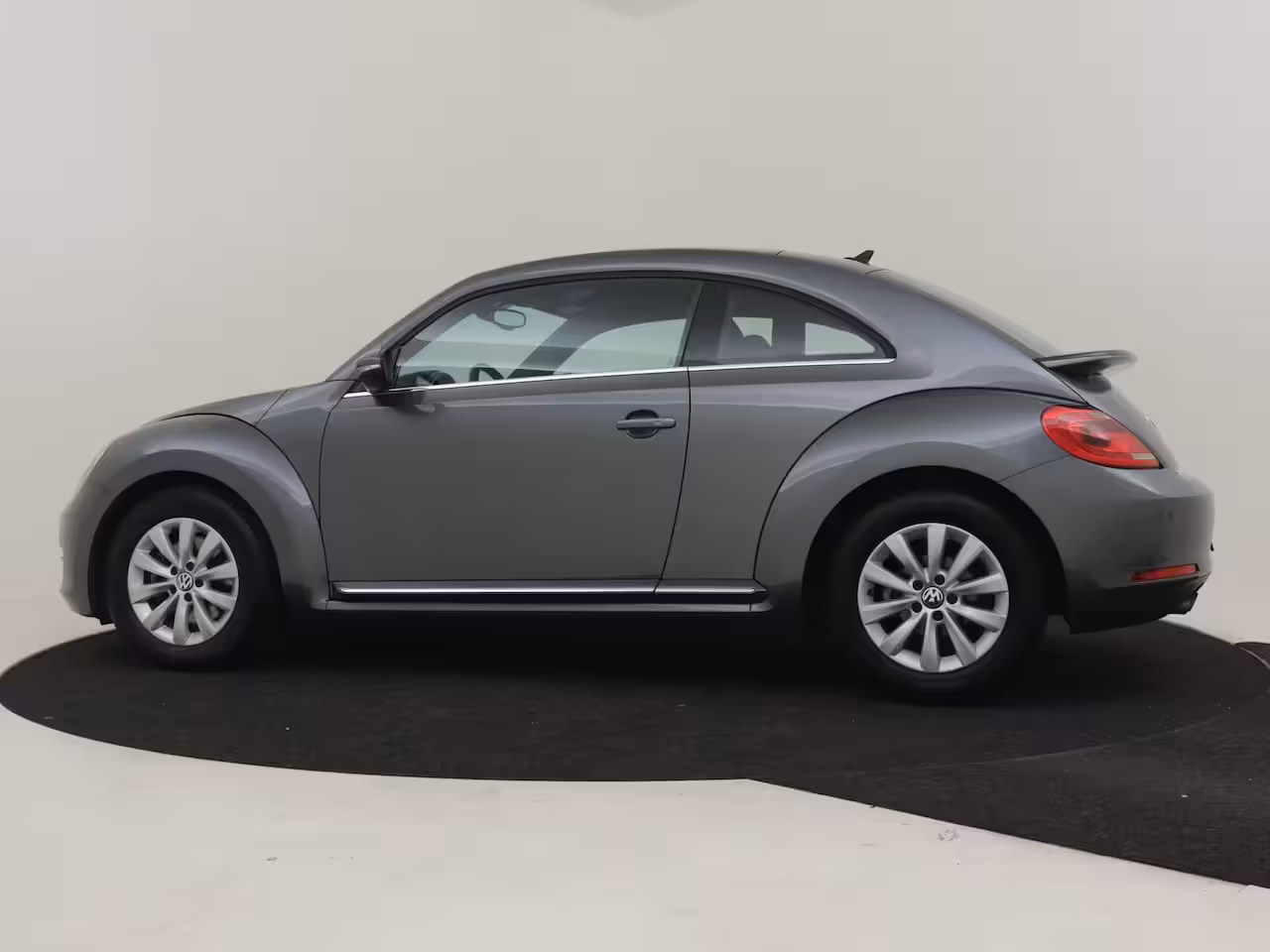 Volkswagen Beetle 1.4 TSI Design 160pk DSG/AUTO | Fender audio | Keyless | Stoelverwarming | Xenon - LED l P