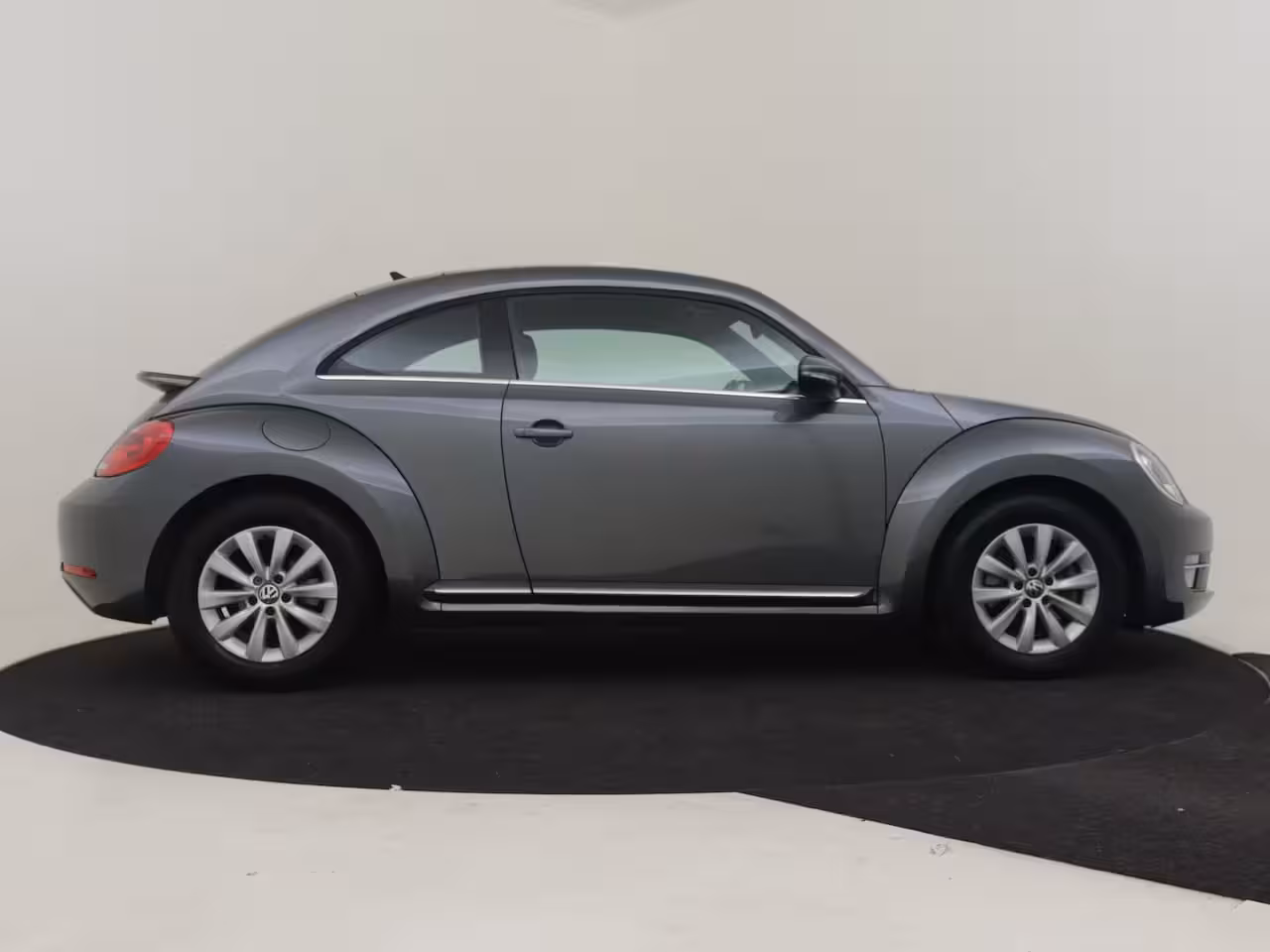 Volkswagen Beetle 1.4 TSI Design 160pk DSG/AUTO | Fender audio | Keyless | Stoelverwarming | Xenon - LED l P