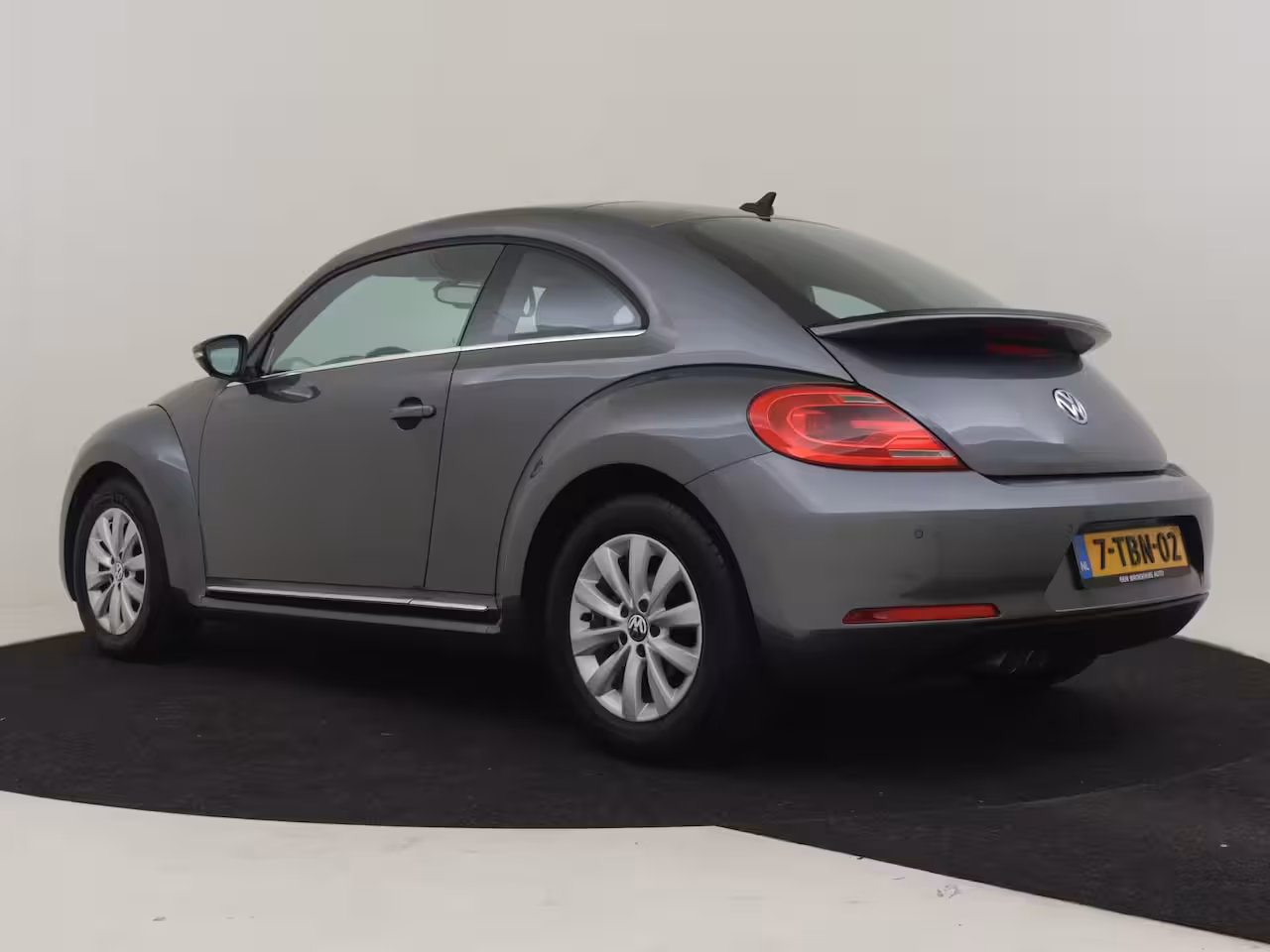 Volkswagen Beetle 1.4 TSI Design 160pk DSG/AUTO | Fender audio | Keyless | Stoelverwarming | Xenon - LED l P