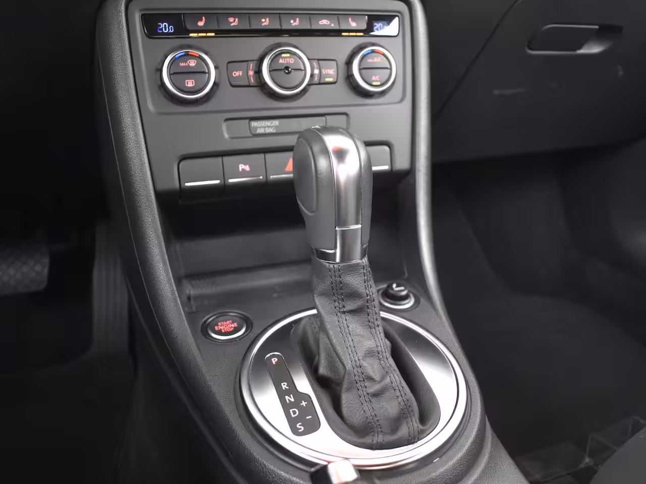 Volkswagen Beetle 1.4 TSI Design 160pk DSG/AUTO | Fender audio | Keyless | Stoelverwarming | Xenon - LED l P