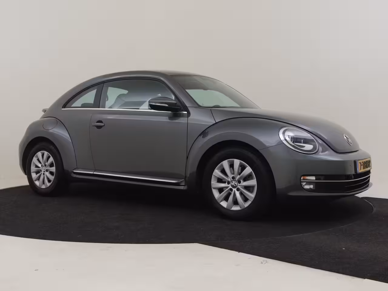 Volkswagen Beetle 1.4 TSI Design 160pk DSG/AUTO | Fender audio | Keyless | Stoelverwarming | Xenon - LED l P
