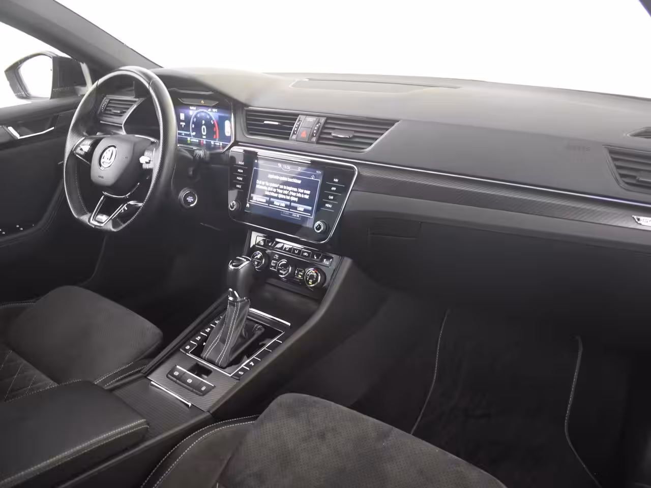Skoda Superb Combi 1.4 TSI iV Sportline Business l Elekt. Stoel incl Memory l Pano Dak l Camera l Elektr. Kle