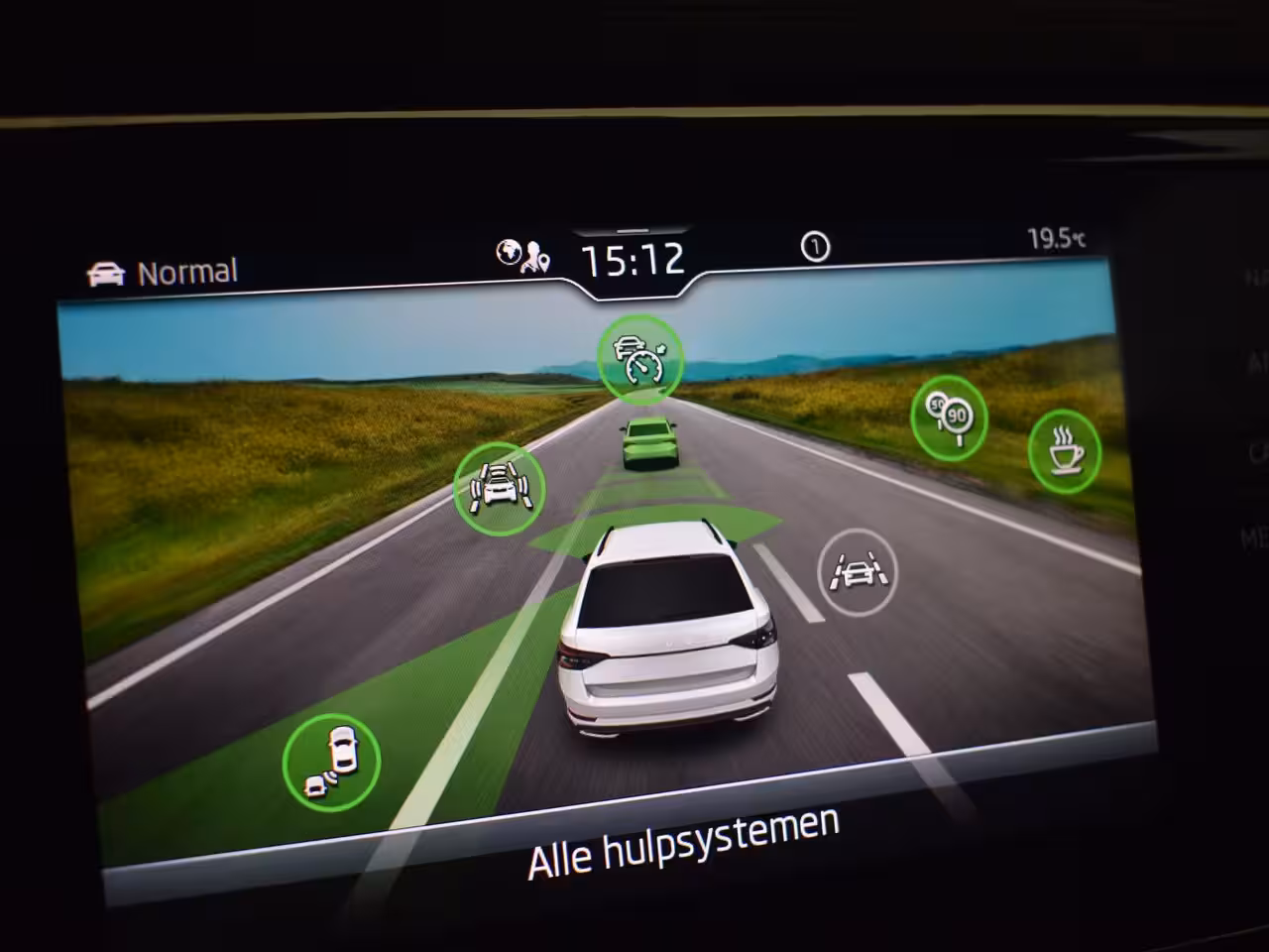 Skoda Superb Combi 1.4 TSI iV Sportline Business l Elekt. Stoel incl Memory l Pano Dak l Camera l Elektr. Kle