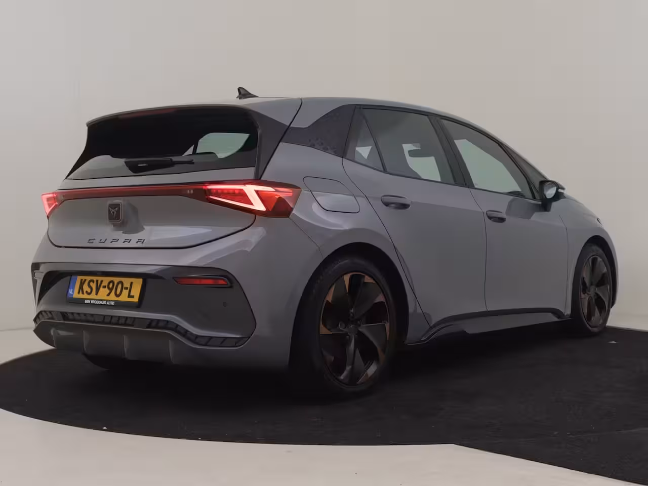 Cupra Born Copper Edition 82kWh l WLTP tot 556km l Camera l Stoel/stuurverwarming l Half Leder l 19"