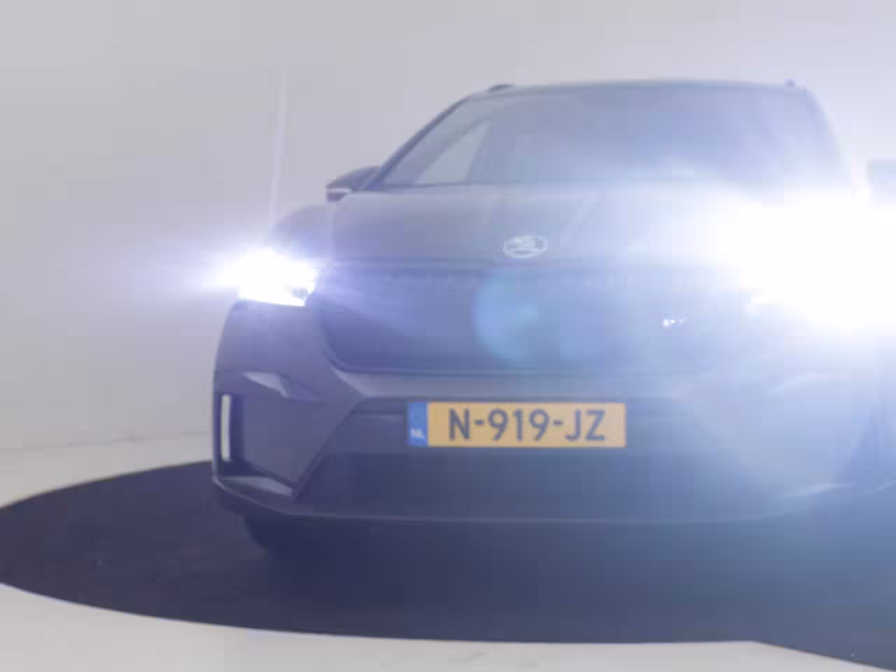 Skoda Enyaq iV 60 Sportline l SOH 91, 38% l Camera | 21" l Apple Car Play l Matte kleur l Navi l Sportsto
