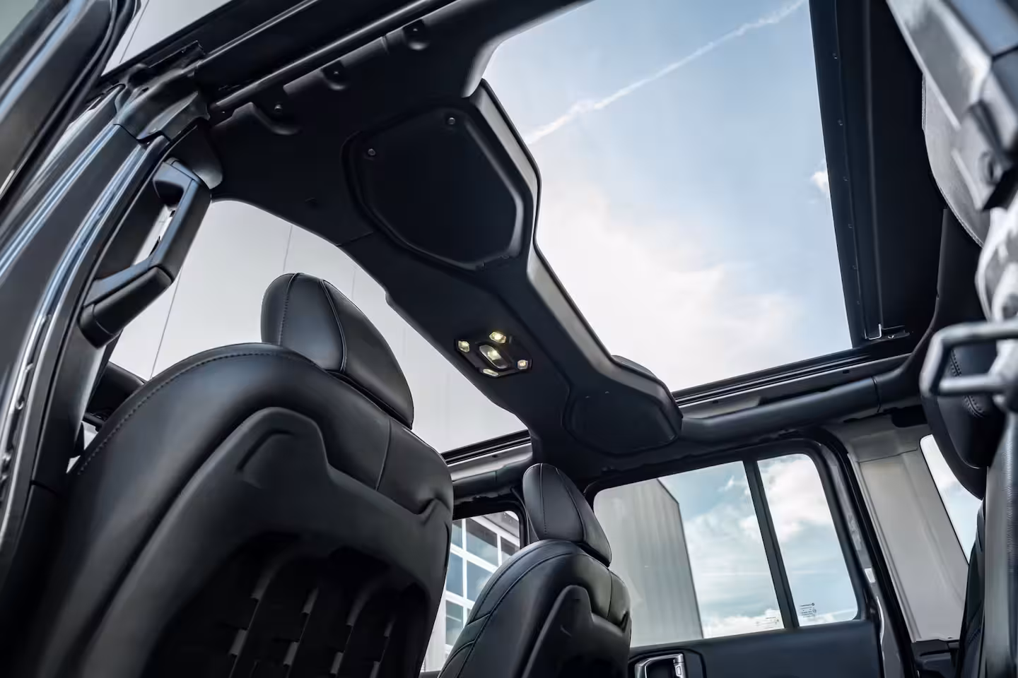 Jeep Wrangler Unlimited 4xe 380 Rubicon l Elekt. Schuifdak l Stoel/Stuurverwarming l Leder l Dodehoek Assist l LED