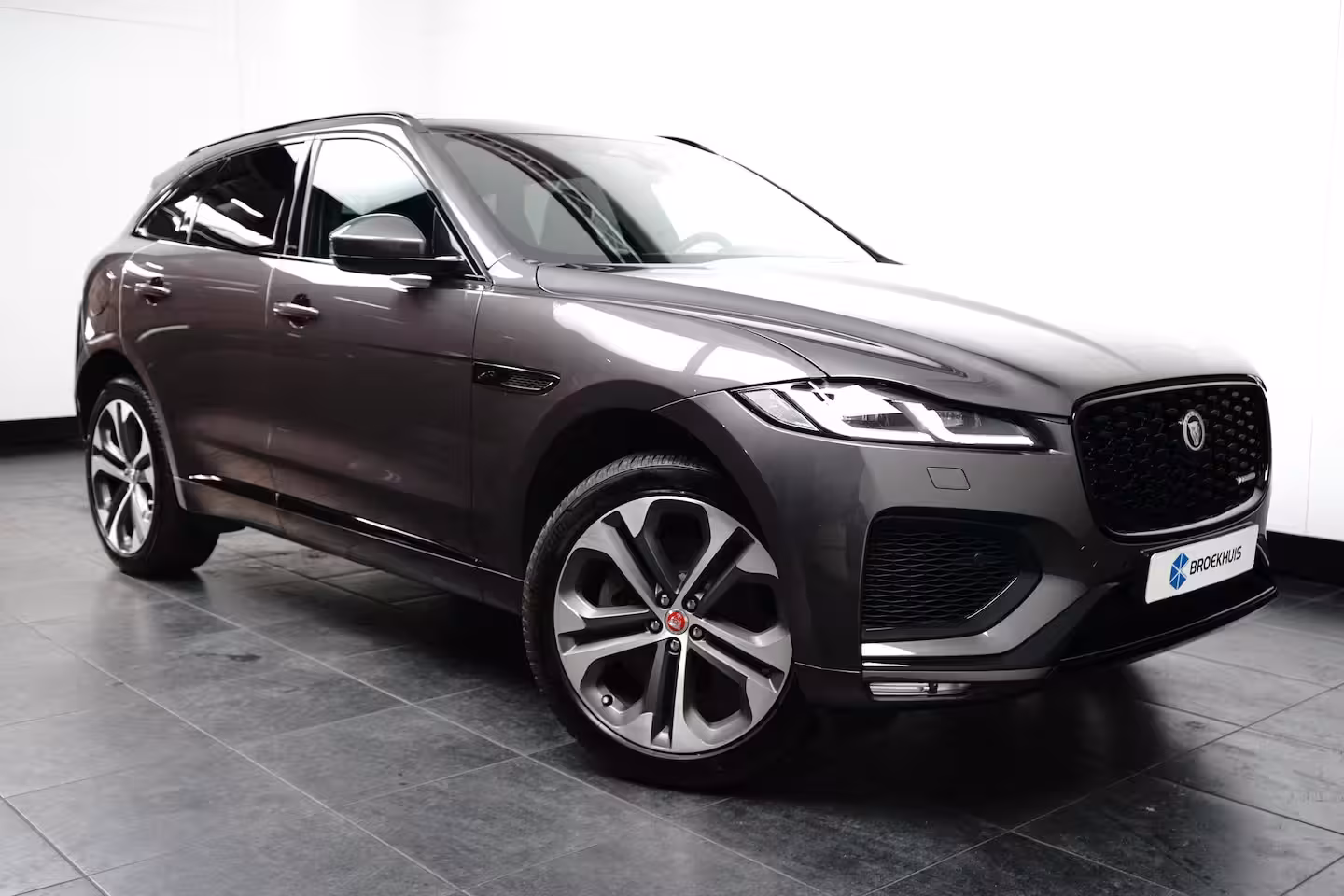 Jaguar F-Pace 2.0 P400e PHEV R-Dynamic HSE l Schaalstoelen l Meridian Sound l Head up d. l Stoelventilat