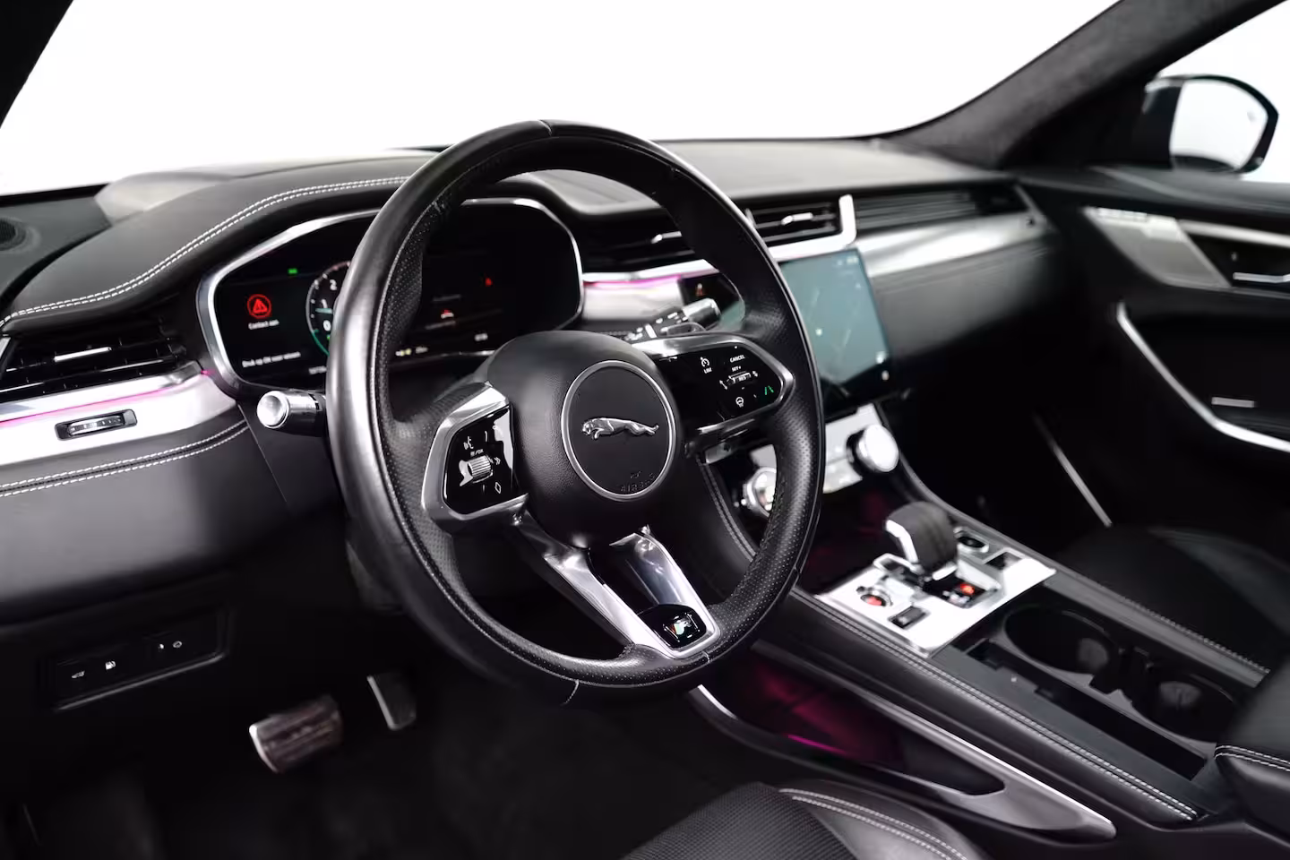 Jaguar F-Pace 2.0 P400e PHEV R-Dynamic HSE l Schaalstoelen l Meridian Sound l Head up d. l Stoelventilat