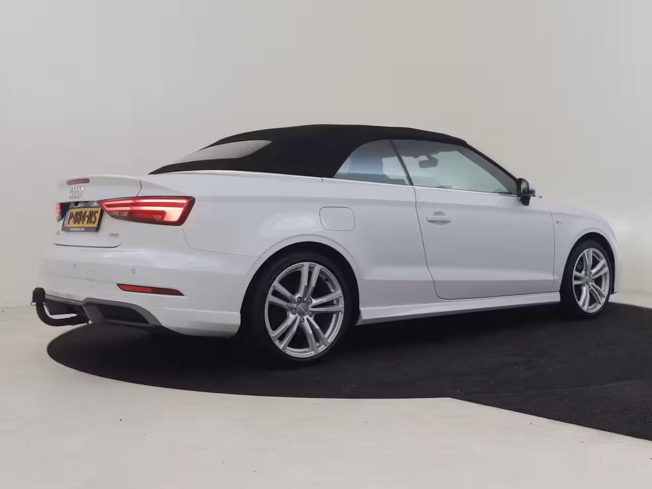 Audi A3 Cabriolet 1.5 TFSI CoD Sport S Line Edition 150PK AUTO | Trekhaak | Achteruitrijcamera | Keyless | D