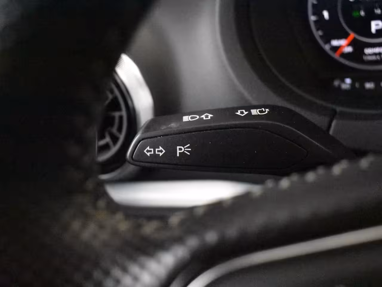 Audi A3 Cabriolet 1.5 TFSI CoD Sport S Line Edition 150PK AUTO | Trekhaak | Achteruitrijcamera | Keyless | D
