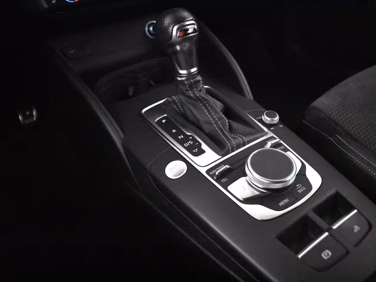 Audi A3 Cabriolet 1.5 TFSI CoD Sport S Line Edition 150PK AUTO | Trekhaak | Achteruitrijcamera | Keyless | D