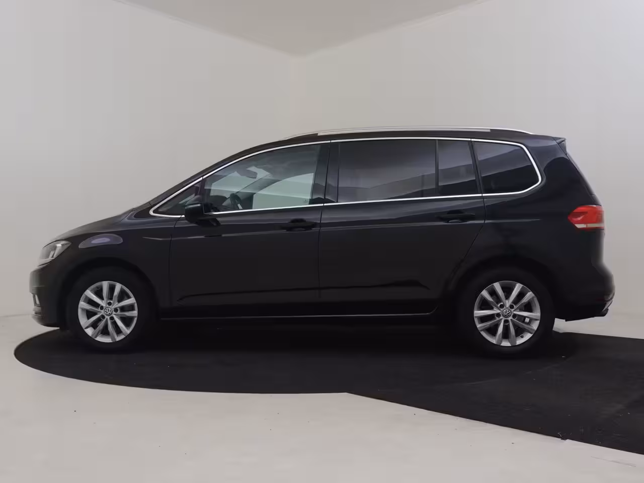 Volkswagen Touran 1.4 TSI Highline 7p 150PK DSG/AUTO | Trekhaak | App connect | Climate contr | PDC | |Cruis
