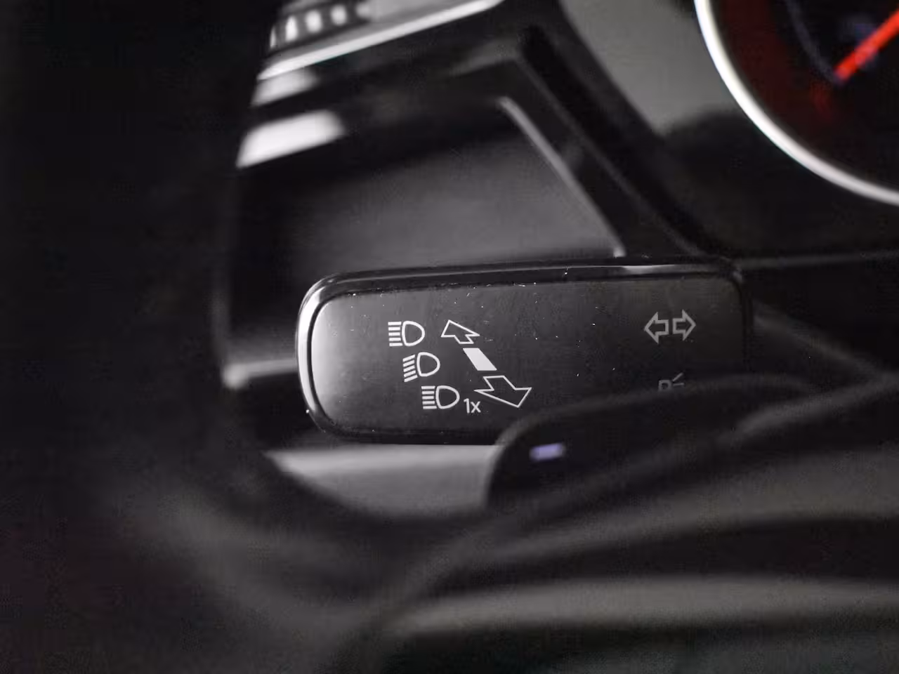Volkswagen Touran 1.4 TSI Highline 7p 150PK DSG/AUTO | Trekhaak | App connect | Climate contr | PDC | |Cruis