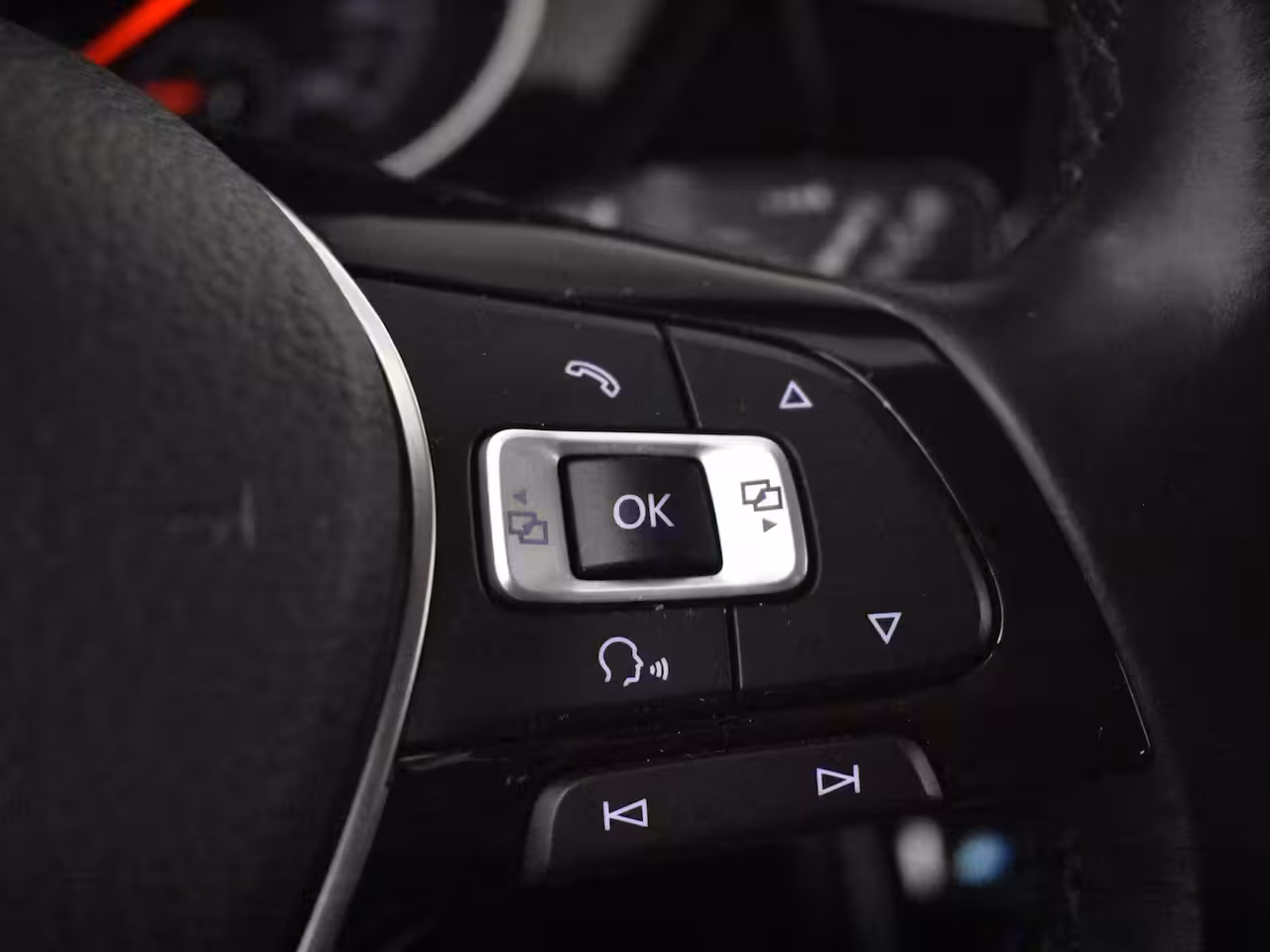 Volkswagen Touran 1.4 TSI Highline 7p 150PK DSG/AUTO | Trekhaak | App connect | Climate contr | PDC | |Cruis