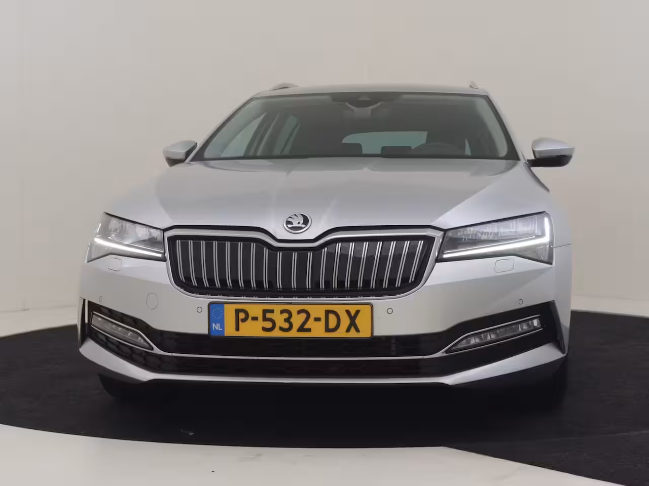 Skoda Superb Combi 1.4 TSI iV Sportline Business 218PK DSG/AUTO l Elektr. Klep l Achteruitrijcamera | App Con