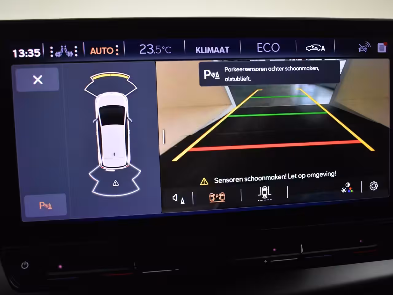 Cupra Born Adrenaline One 62 kWh l Achteruitrijcamera | App connect | Stoel en Stuurverwarming l Navi