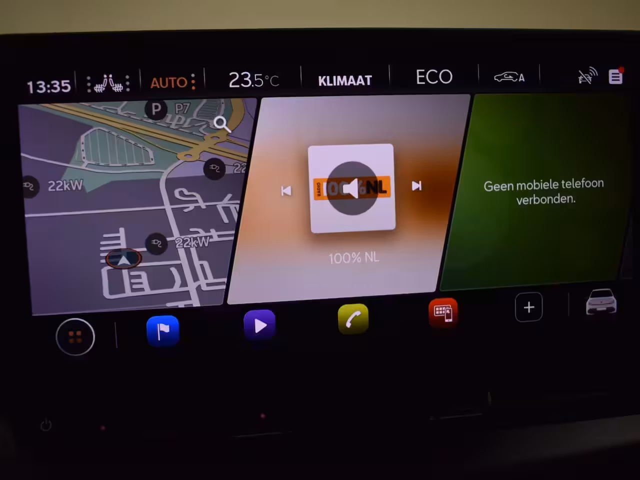 Cupra Born Adrenaline One 62 kWh l Achteruitrijcamera | App connect | Stoel en Stuurverwarming l Navi