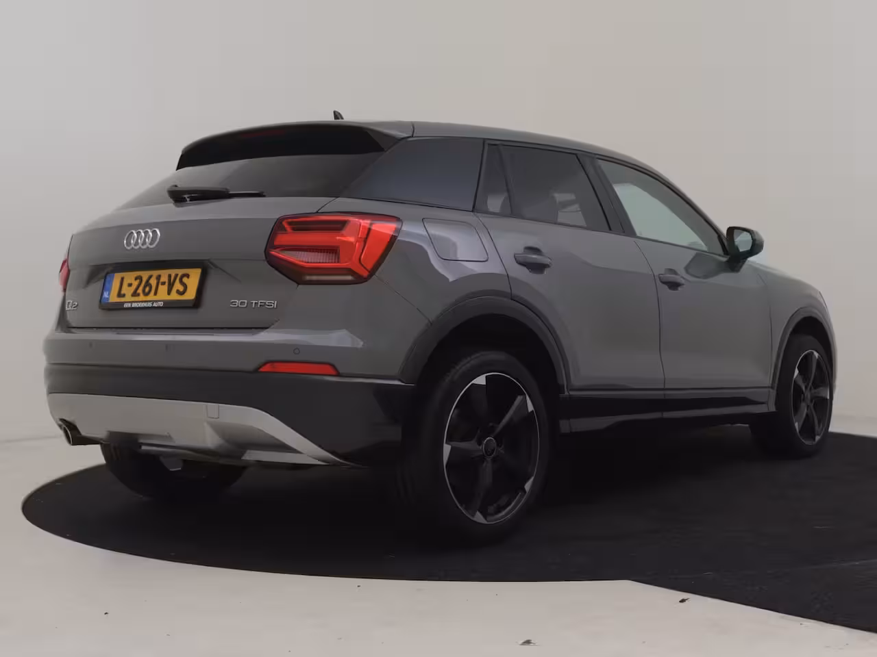 Audi Q2 30 TFSI S Edition l Panorama Dak | Keyless entry/start | Stoelverwarming | Dodehoek detect