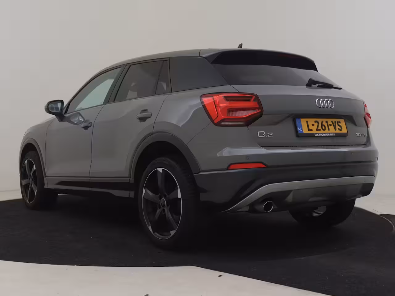 Audi Q2 30 TFSI S Edition l Panorama Dak | Keyless entry/start | Stoelverwarming | Dodehoek detect