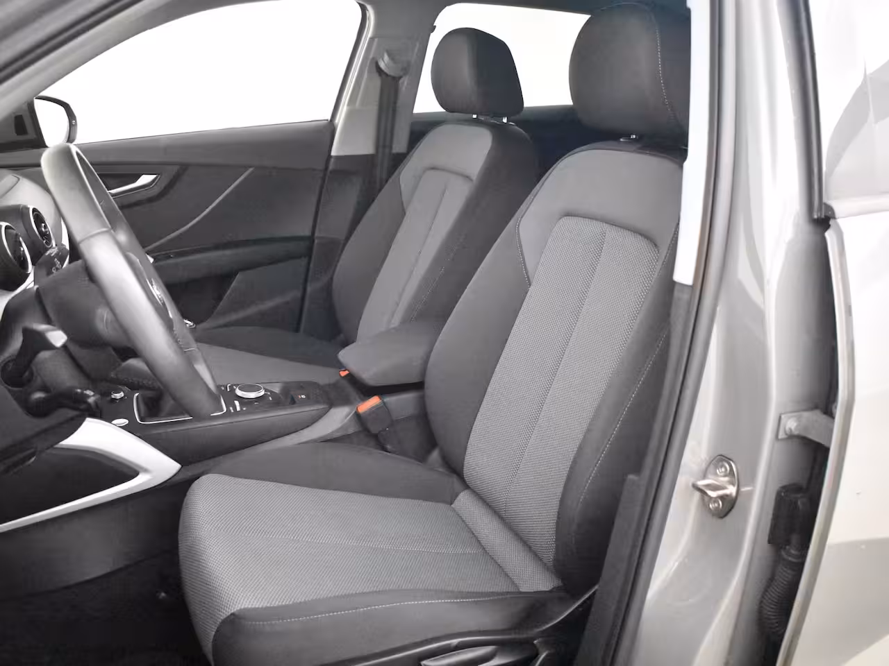 Audi Q2 30 TFSI S Edition l Panorama Dak | Keyless entry/start | Stoelverwarming | Dodehoek detect