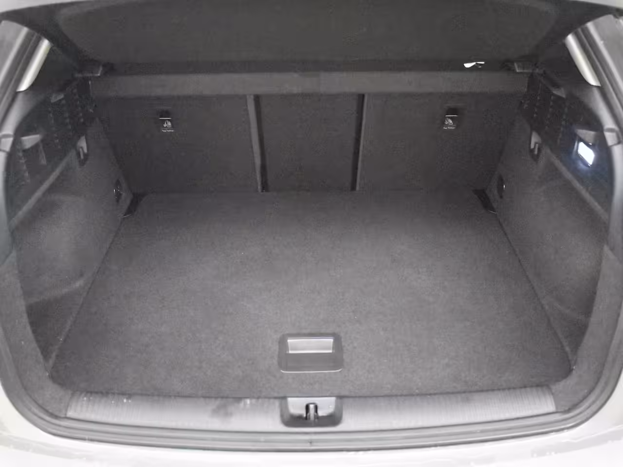 Audi Q2 30 TFSI S Edition l Panorama Dak | Keyless entry/start | Stoelverwarming | Dodehoek detect