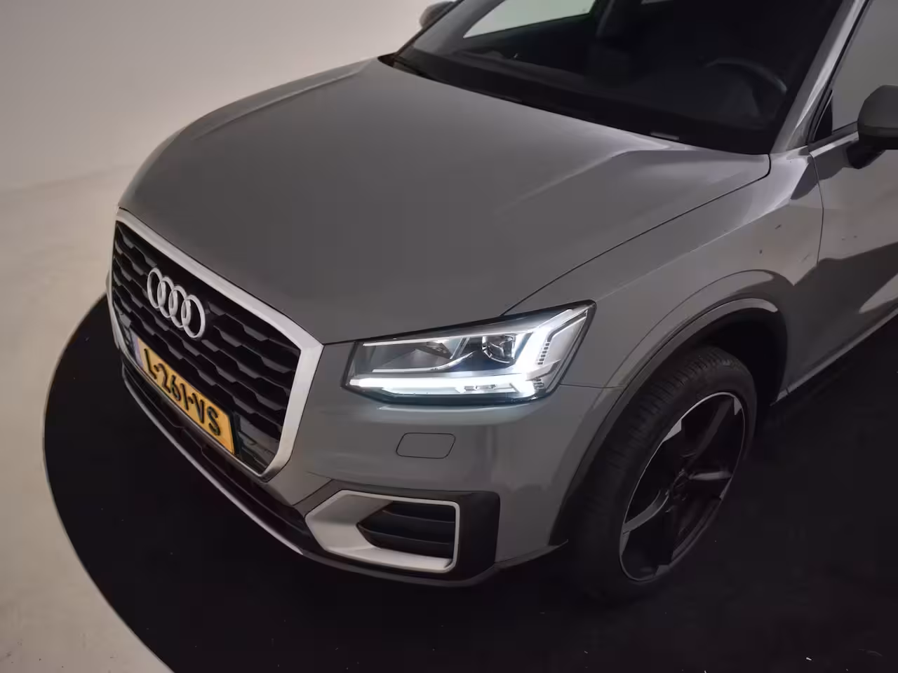 Audi Q2 30 TFSI S Edition l Panorama Dak | Keyless entry/start | Stoelverwarming | Dodehoek detect