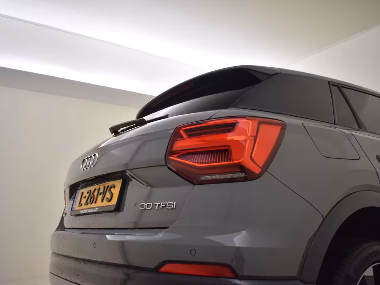 Audi Q2 30 TFSI S Edition l Panorama Dak | Keyless entry/start | Stoelverwarming | Dodehoek detect