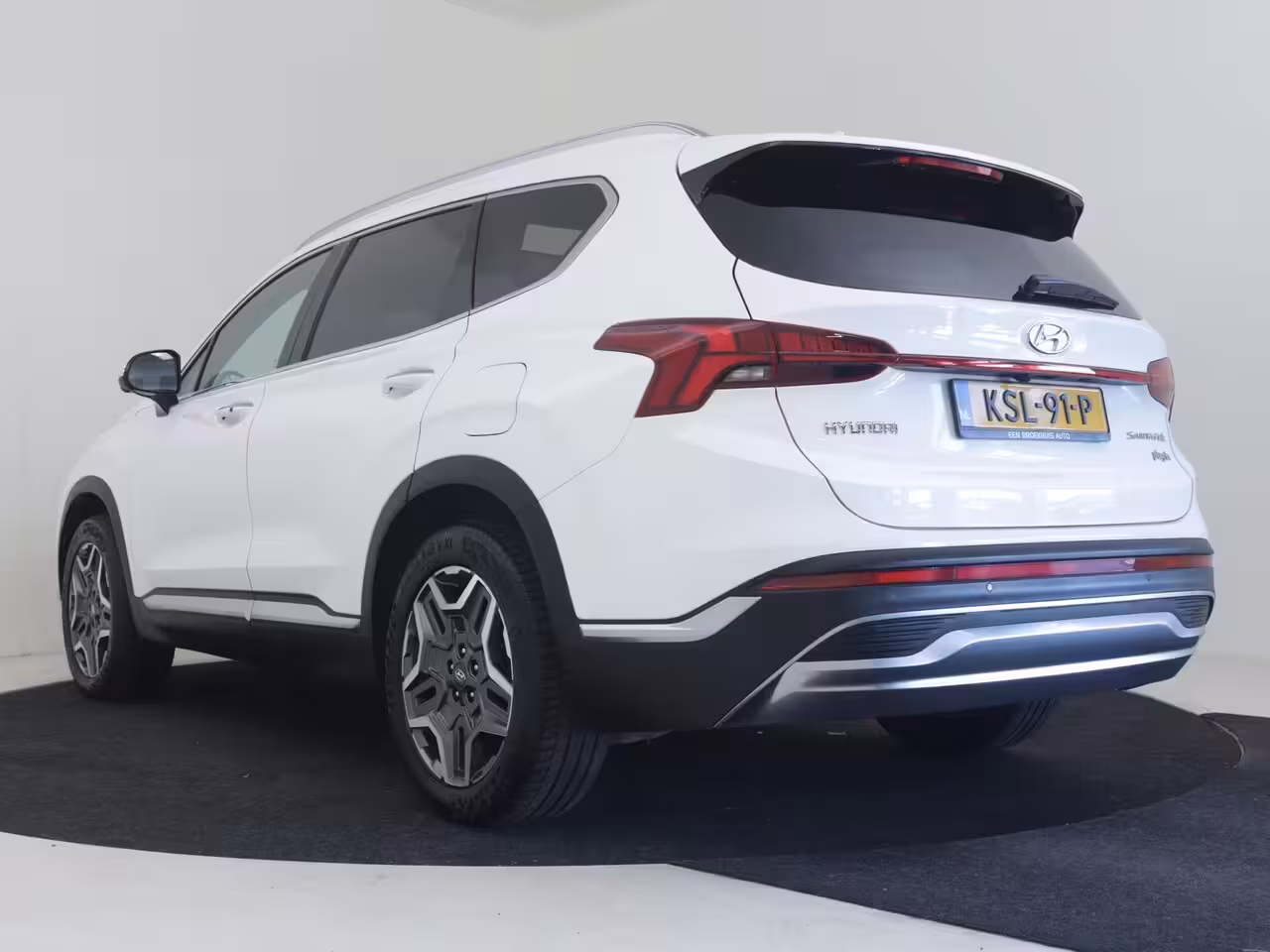Hyundai Santa Fe 1.6 T-GDI PHEV Premium 265 PK AUTO | Head-up display | Elekt glazen pano-dak | 360 gr Came