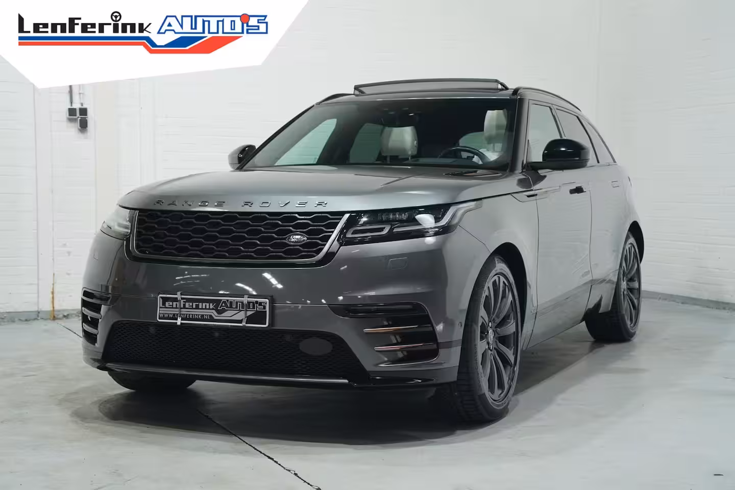 Land Rover Range Rover Velar 300D 3.0 V6 D300 R-Dynamic R-Dynamic Luchtvering stoelen electrisch bedienbaar L-memory pr
