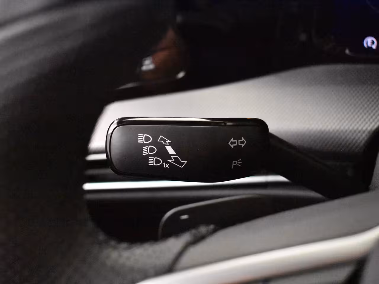 Volkswagen Golf 1.5 eHybrid GTE 272PK DSG/AUTO | Camera | IQ Light l Elektr. Trekhaak | Parkeerassistent |