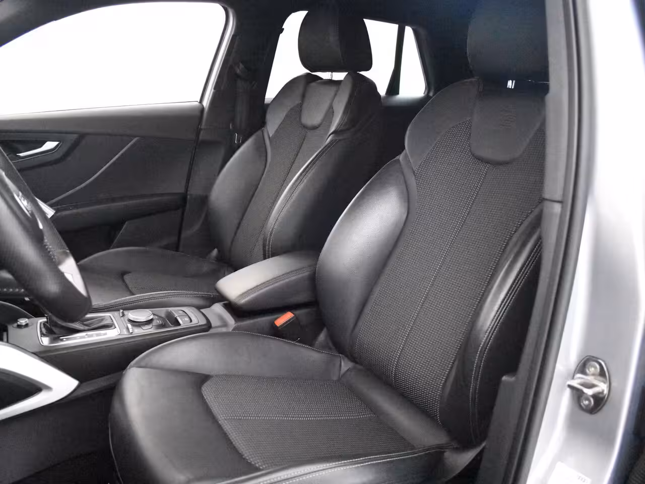 Audi Q2 35 TFSI CoD Sport S line Edition 150PK DSG/AUTO | Cr. control | Climate control | Parkeers