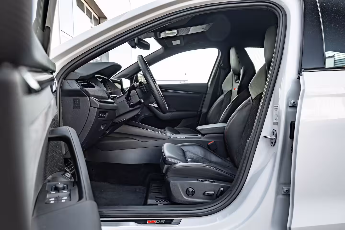 Skoda Octavia Combi 1.4 TSI RS iV PHEV Business 245PK DSG/AUTO | Elektr. Stoel incl MEmory l Head-up display |