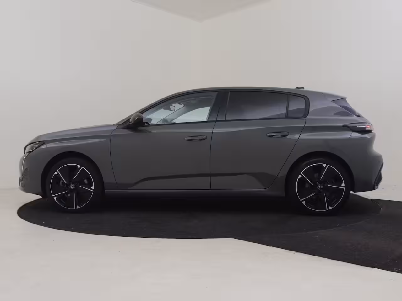 Peugeot E-308 Allure EV 54 kWh | 1e eigenaar | Apple carplay | Achteruitrijcamera | Keyless | Navigatie