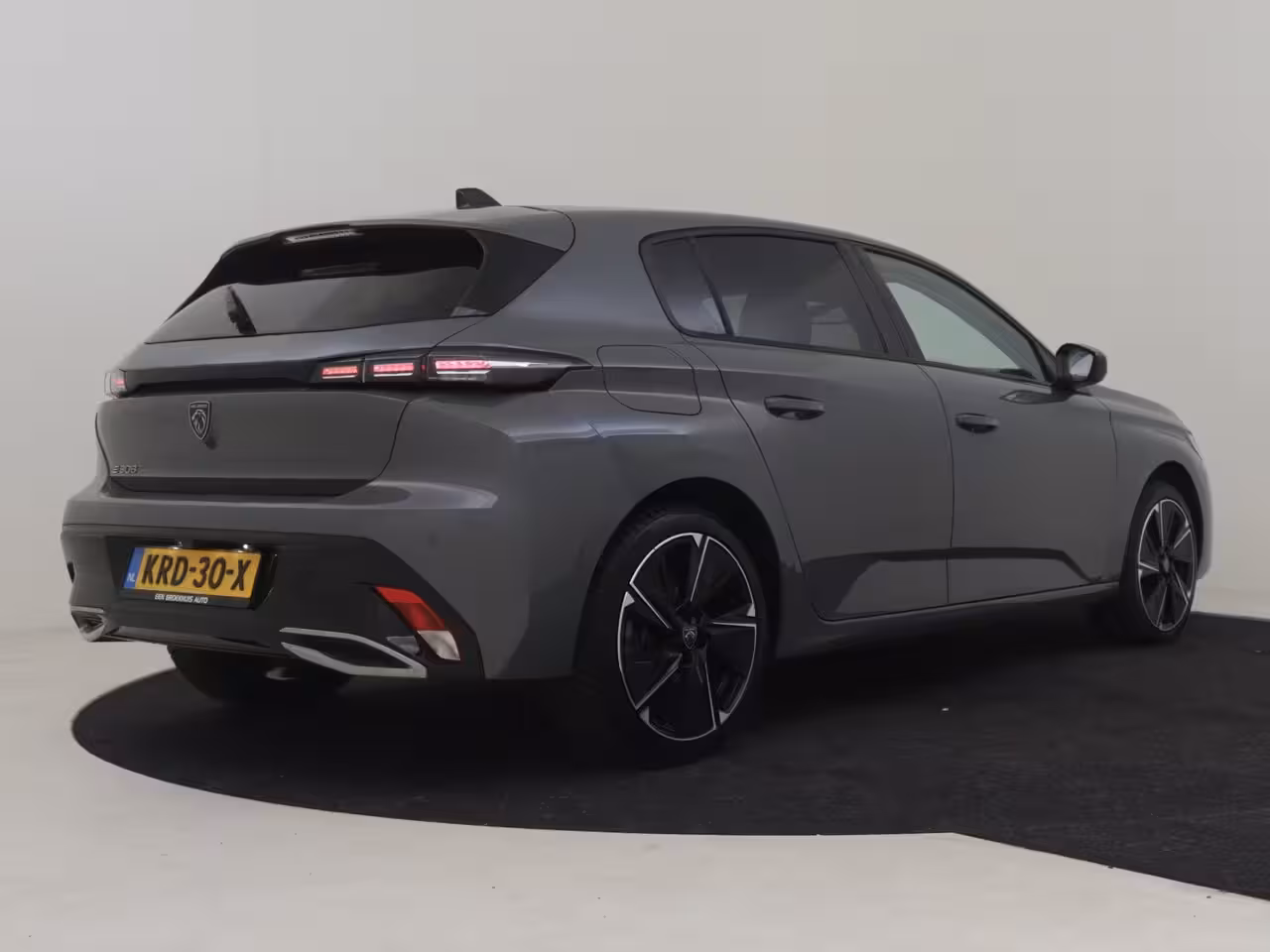 Peugeot E-308 Allure EV 54 kWh | 1e eigenaar | Apple carplay | Achteruitrijcamera | Keyless | Navigatie