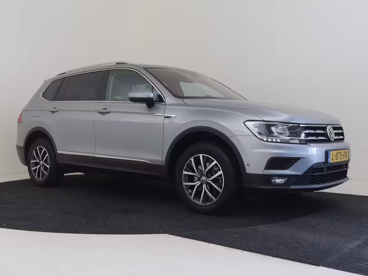 Volkswagen Tiguan Allspace 1.5 TSI Comfortline Business 150PK DSG/AUTO | Trekhaak uitklapbaar | Achteruitrijcamera |