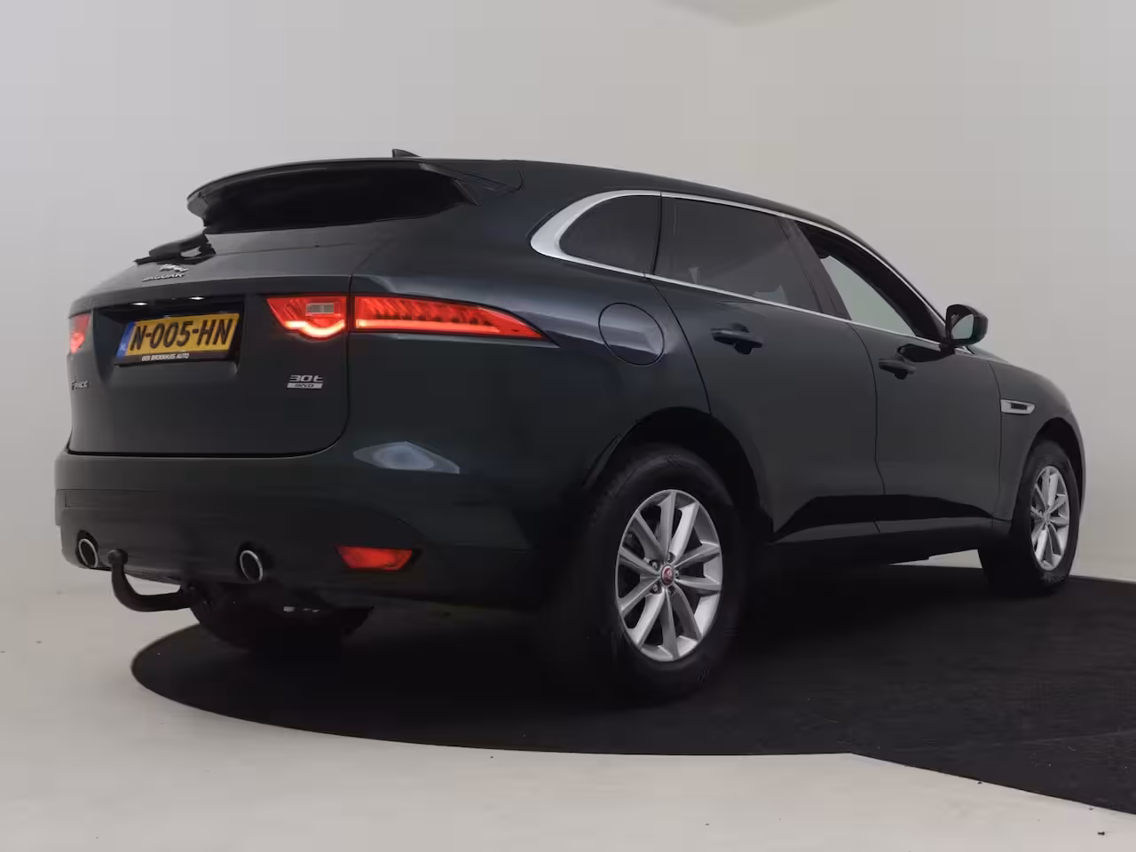 Jaguar F-Pace 2.0 Portfolio AWD 30t 300pk AUTO | Lederen bekleding | Elektrisch verstelb. voorstoelen |
