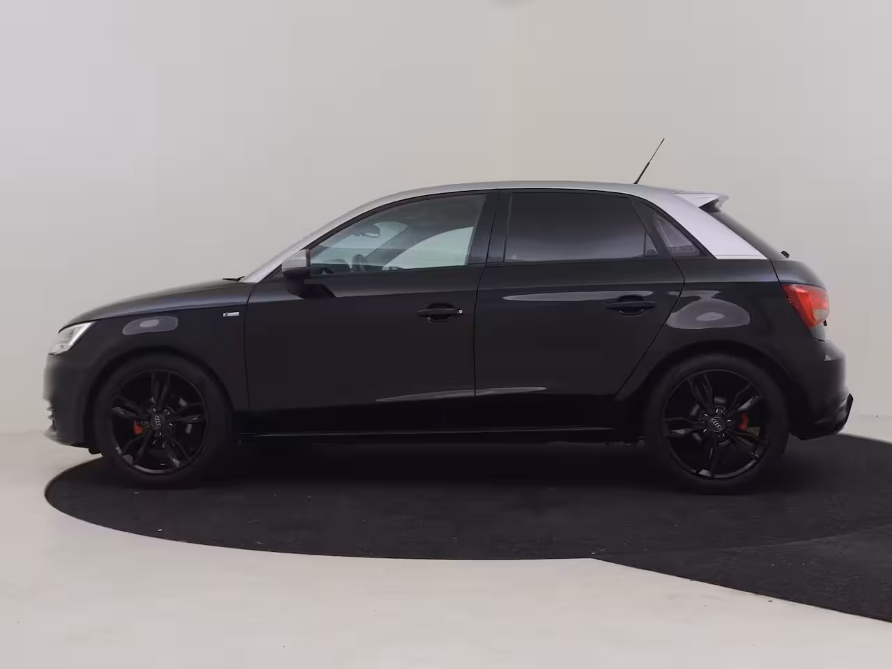 Audi A1 Sportback 1.0 TFSI S-Line Advance Sport 95Pk l Stoelverwarming l Auto. Airco | Navigatie | Cruise co