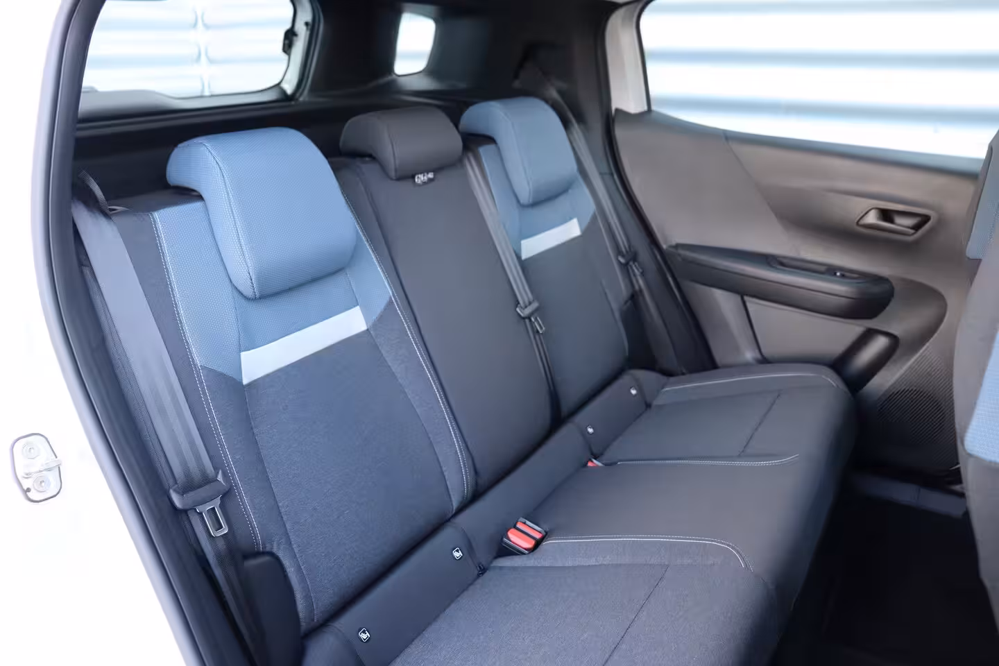 Opel Frontera ELECTRIC 44KWH 113PK EDITION AUTOMAAT / AIRCO / LED / PDC / BLUETOOTH / CRUISECONTROL / 1E
