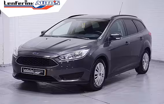 Ford Focus Wagon 1.0 Trend Airco Stoel- en stuurverwarming PDC APK tot 10/2027
