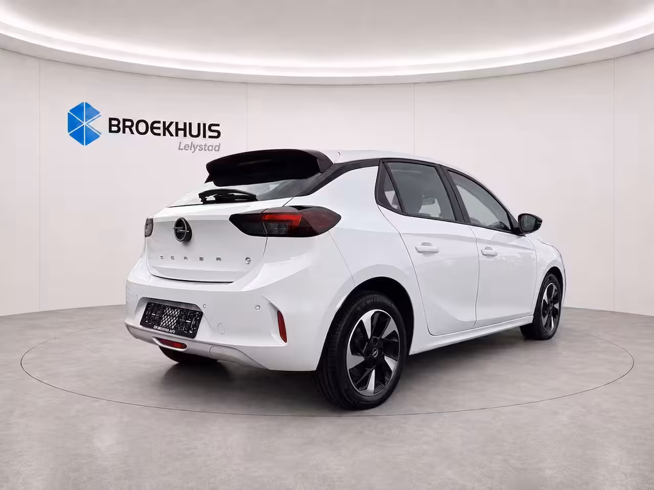 Opel Corsa Electric Corsa-e 50KWH 136PK BUSINESS EDITION SOH 100% / NAVI / CLIMA / LED / PDC / CAMERA / KEYLES