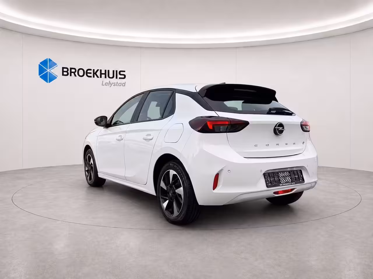 Opel Corsa Electric Corsa-e 50KWH 136PK BUSINESS EDITION SOH 100% / NAVI / CLIMA / LED / PDC / CAMERA / KEYLES