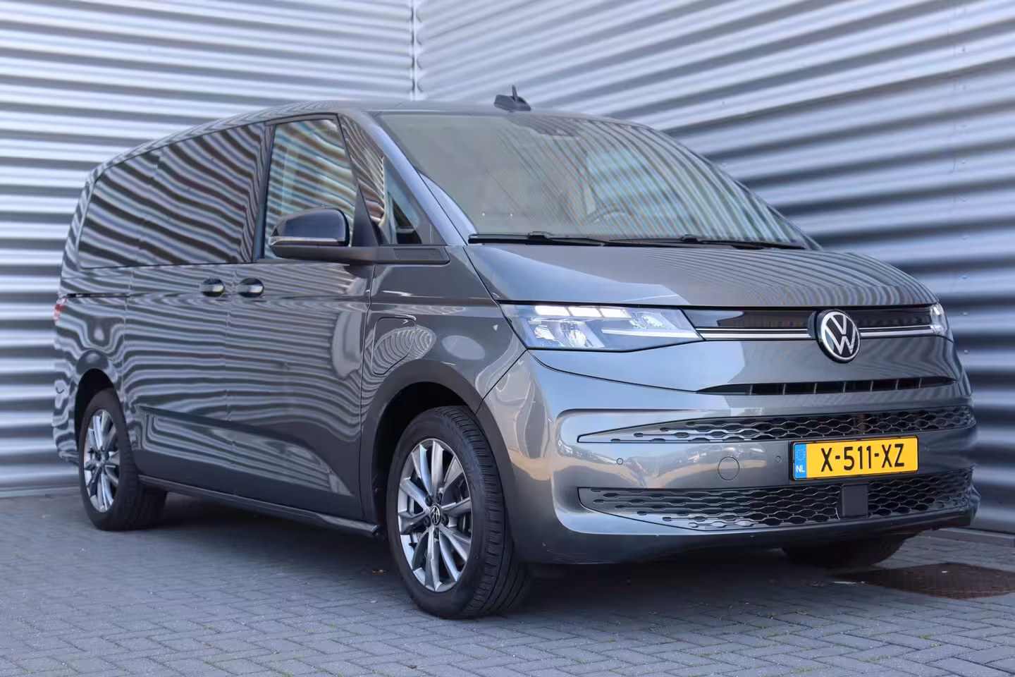Volkswagen Multivan 1.4 e-HYBRID 217PK L2 7-ZITS BUSINESS LIFE SOH 98, 13% / NAVI / CLIMA / FULL-LED / PDC / 1