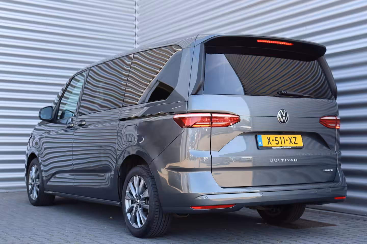 Volkswagen Multivan 1.4 e-HYBRID 217PK L2 7-ZITS BUSINESS LIFE SOH 98, 13% / NAVI / CLIMA / FULL-LED / PDC / 1