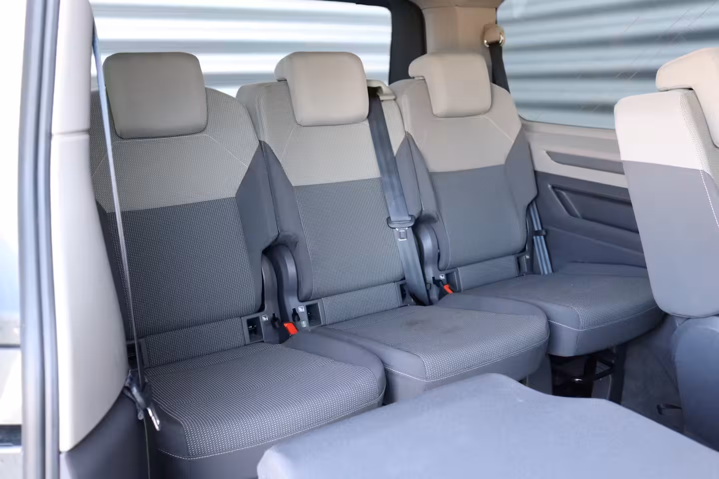 Volkswagen Multivan 1.4 e-HYBRID 217PK L2 7-ZITS BUSINESS LIFE SOH 98, 13% / NAVI / CLIMA / FULL-LED / PDC / 1